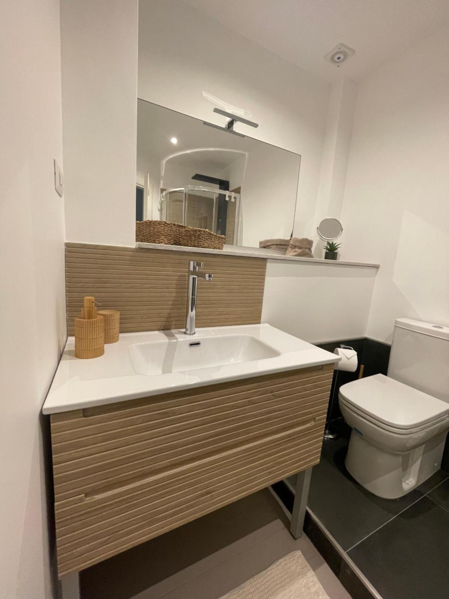 Suite 38 Syracuse Luaran gambar