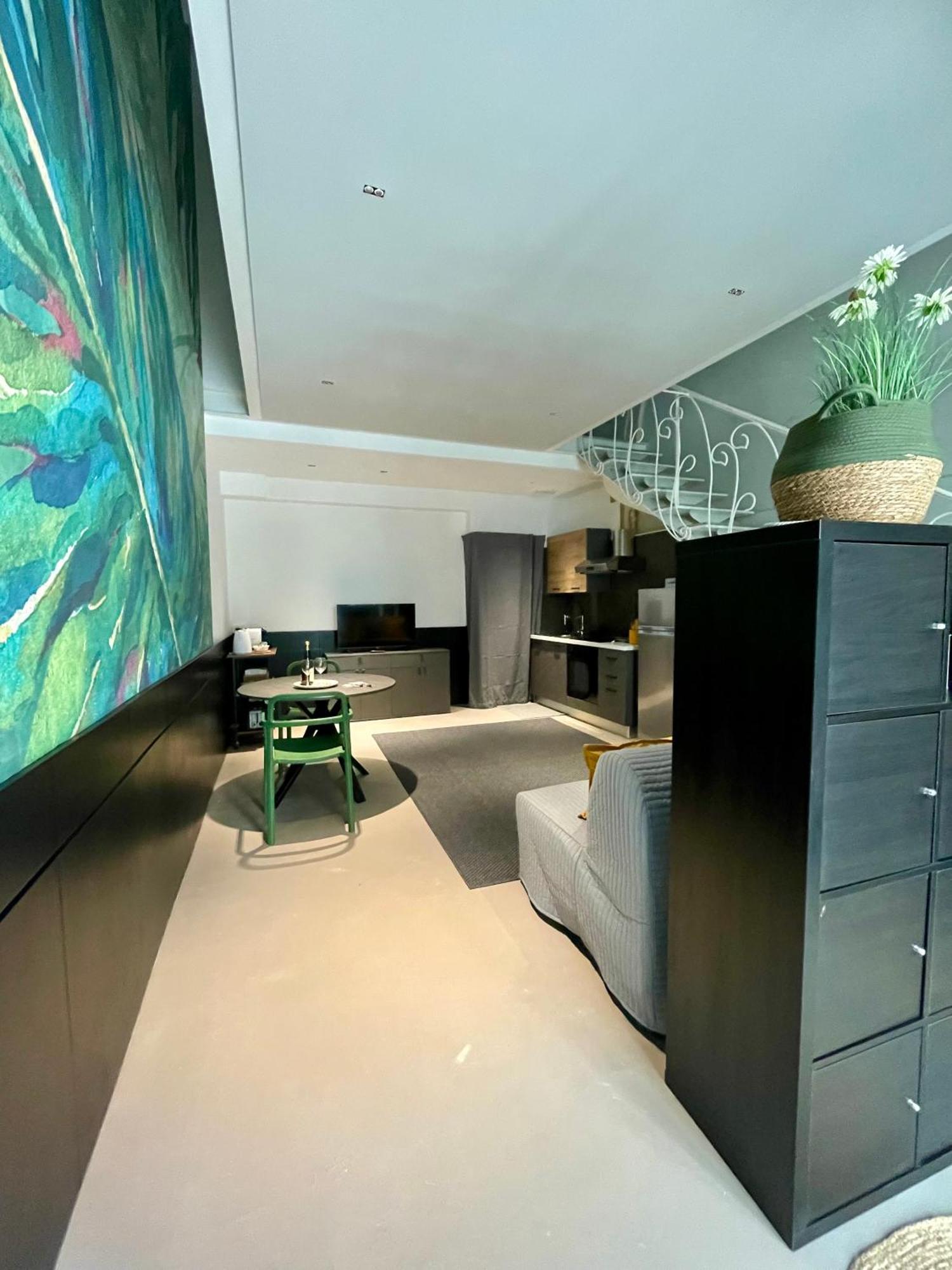 Suite 38 Syracuse Luaran gambar